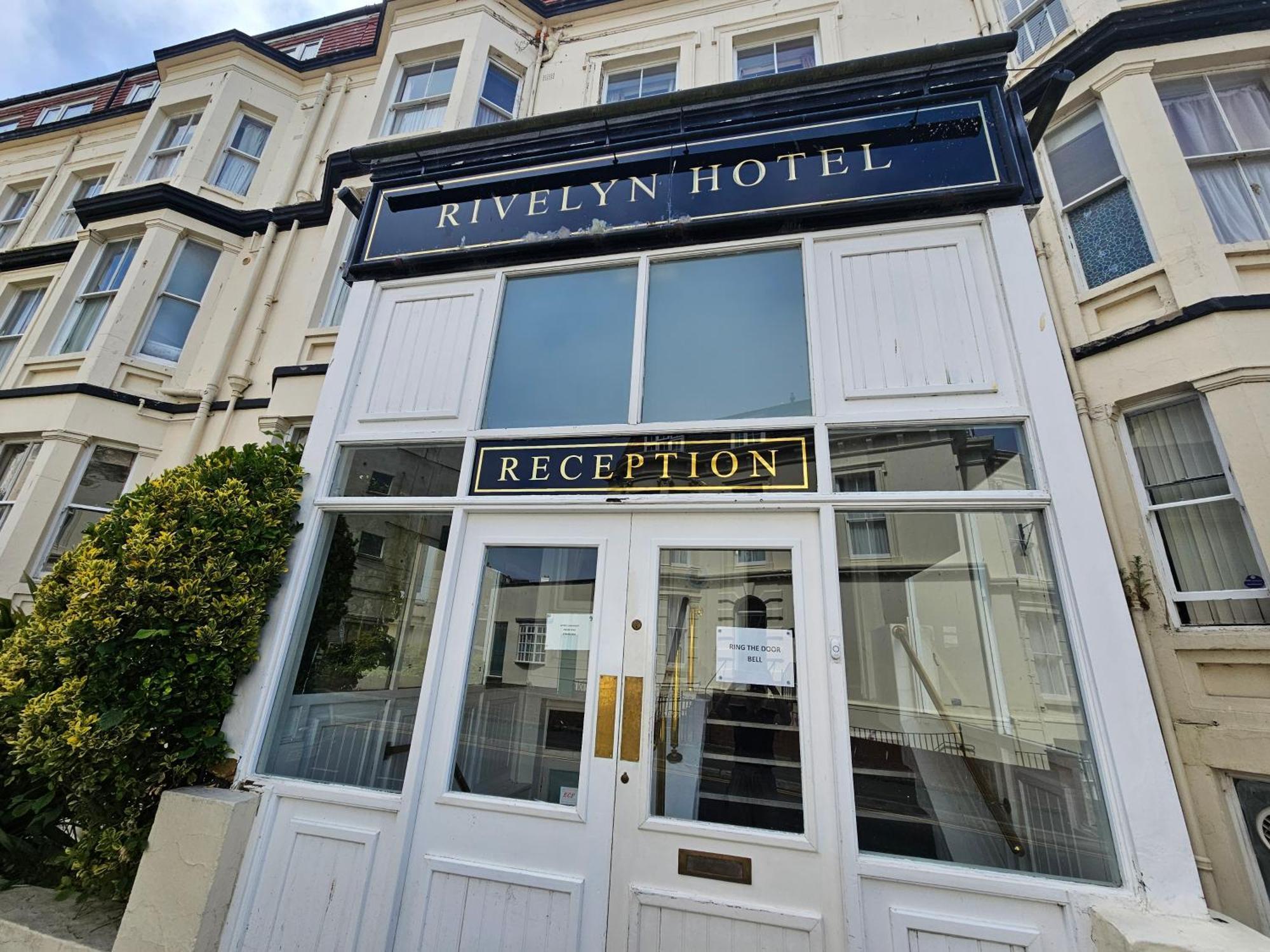 Rivelyn Hotel Bar & Restaurant Scarborough Exterior photo